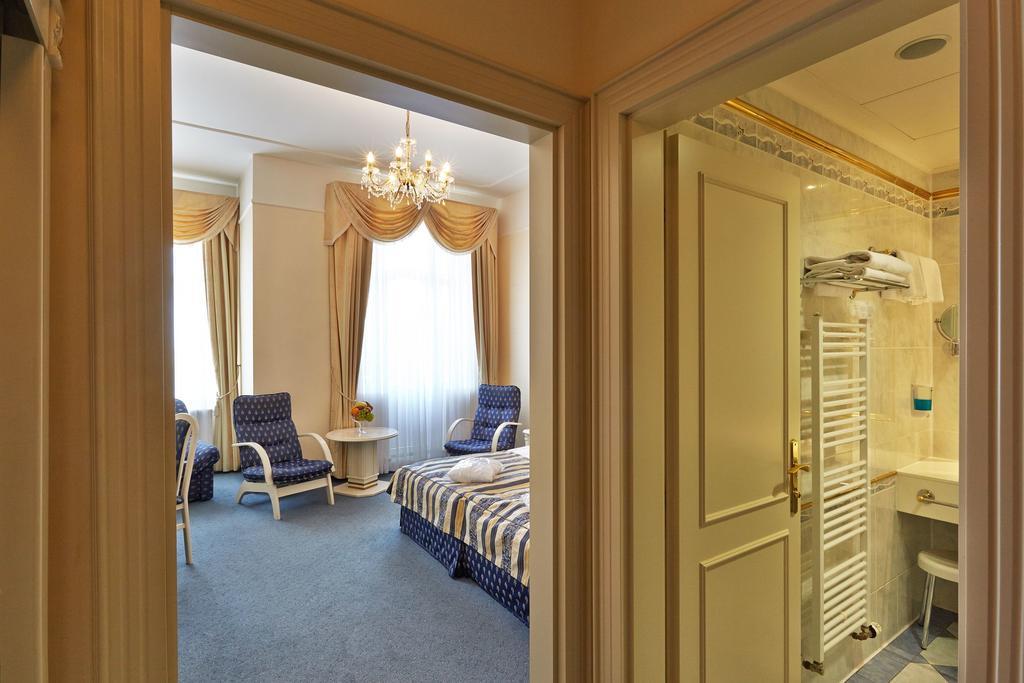 Ensana Hotel Pacifik มาเรียอานซเกลาซนี ภายนอก รูปภาพ