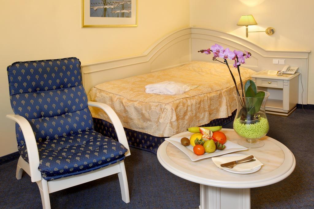 Ensana Hotel Pacifik มาเรียอานซเกลาซนี ภายนอก รูปภาพ