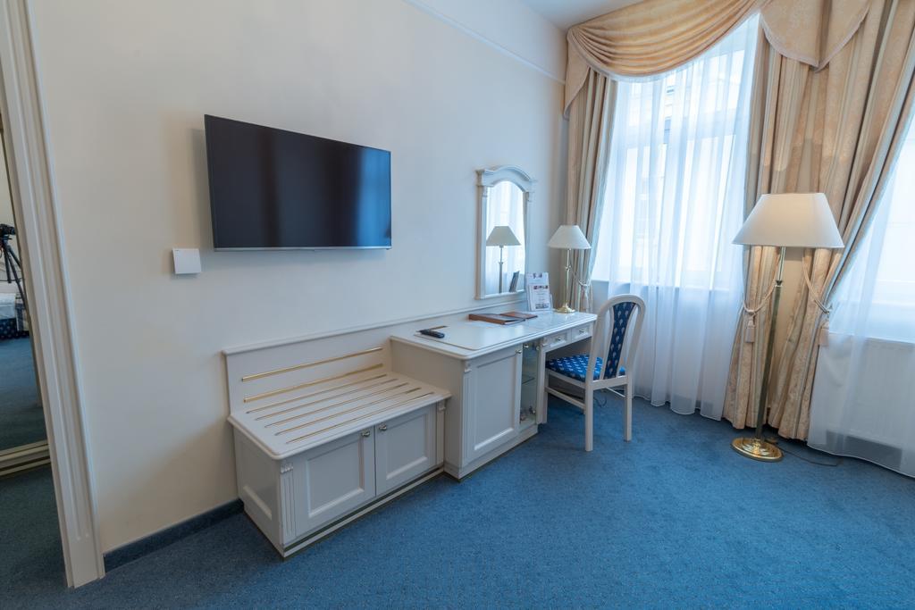 Ensana Hotel Pacifik มาเรียอานซเกลาซนี ภายนอก รูปภาพ